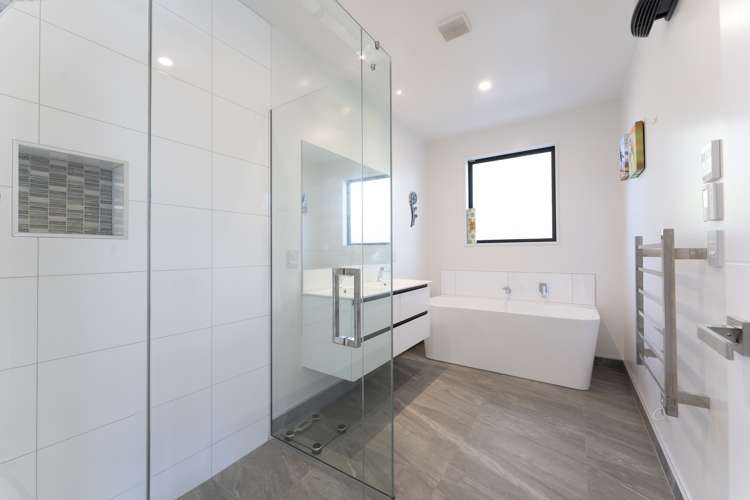 81 Lamorna Road Parklands_12