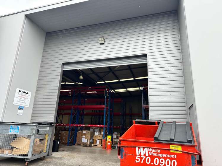 Unit 4/11 Orbit Drive Rosedale_13