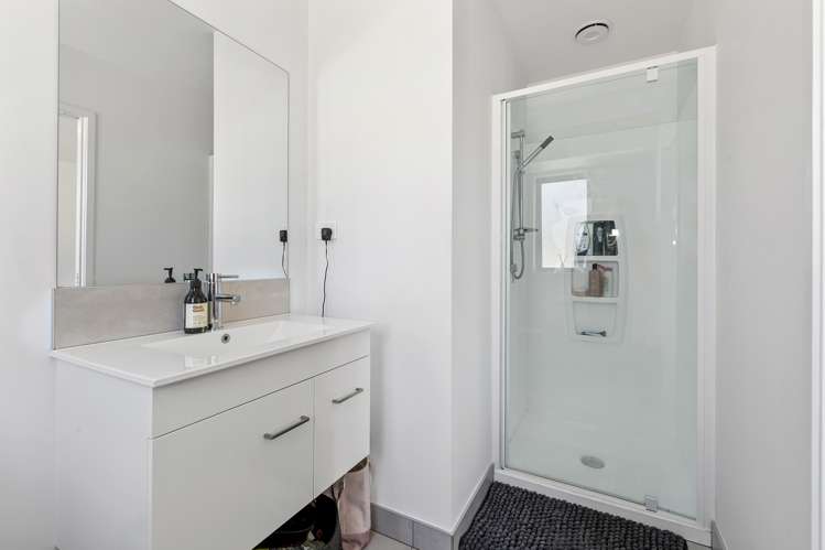 10 Mahi Road Helensville_11