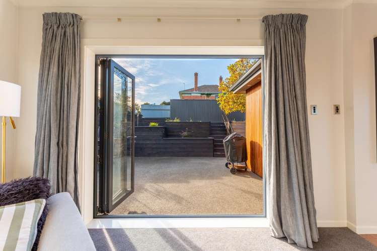 9 Onslow street West End_6