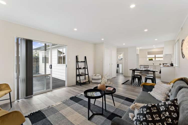 2/3 Sparrow Place Manurewa_7