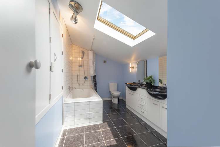 15 Fairholme Avenue Epsom_27