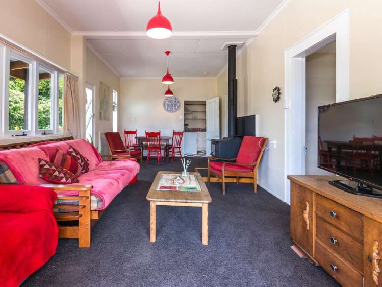 2301 Queen Charlotte Drive Anakiwa and Surrounds_5