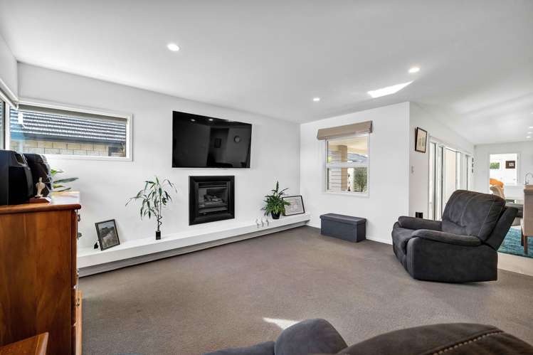 16 Egmont Street Patea_8