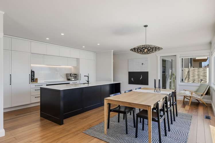 24 Nobs Line Strandon_14