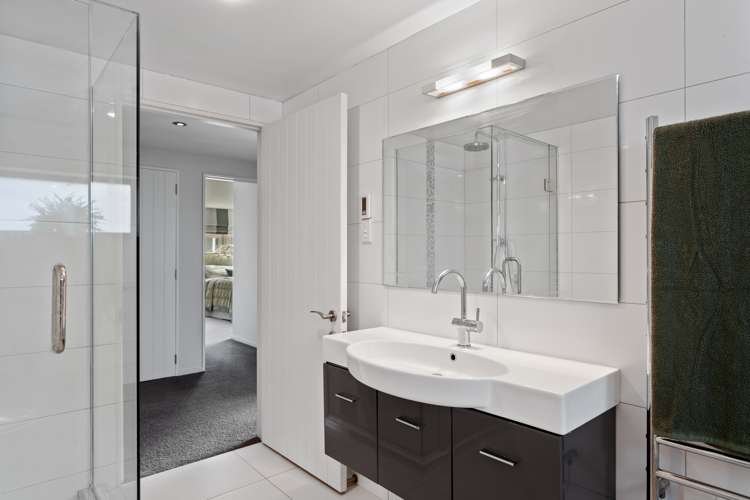 23 Cressy Terrace Lyttelton_17