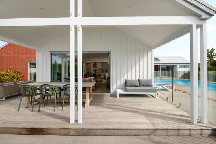 77 Alan Livingston Drive Cambridge_13