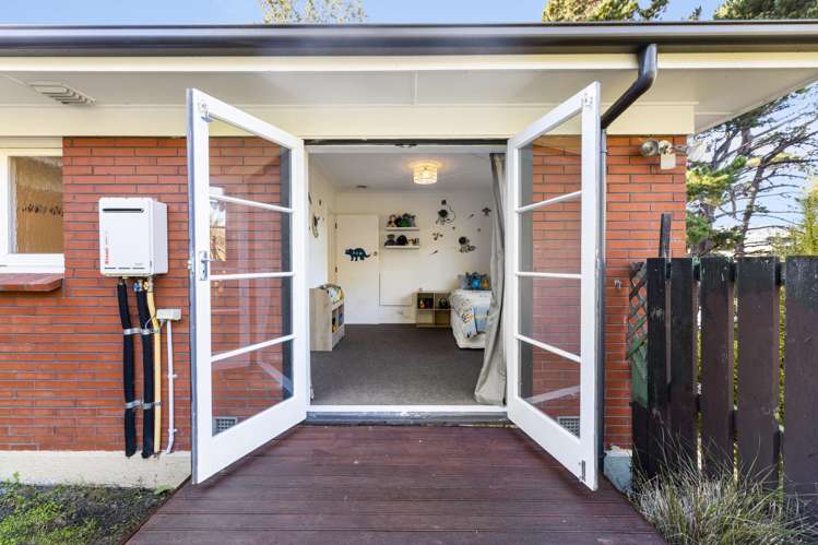 8 & 10 Gannet Lane Saint Leonards_13