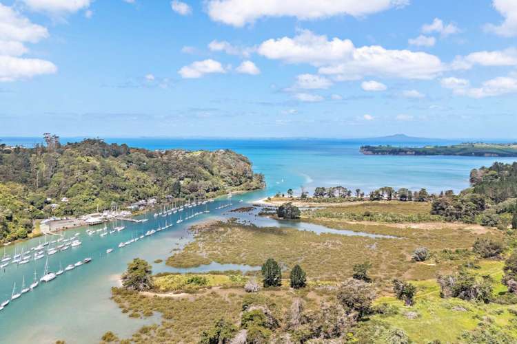 56 Stillwater Crescent Stillwater_2