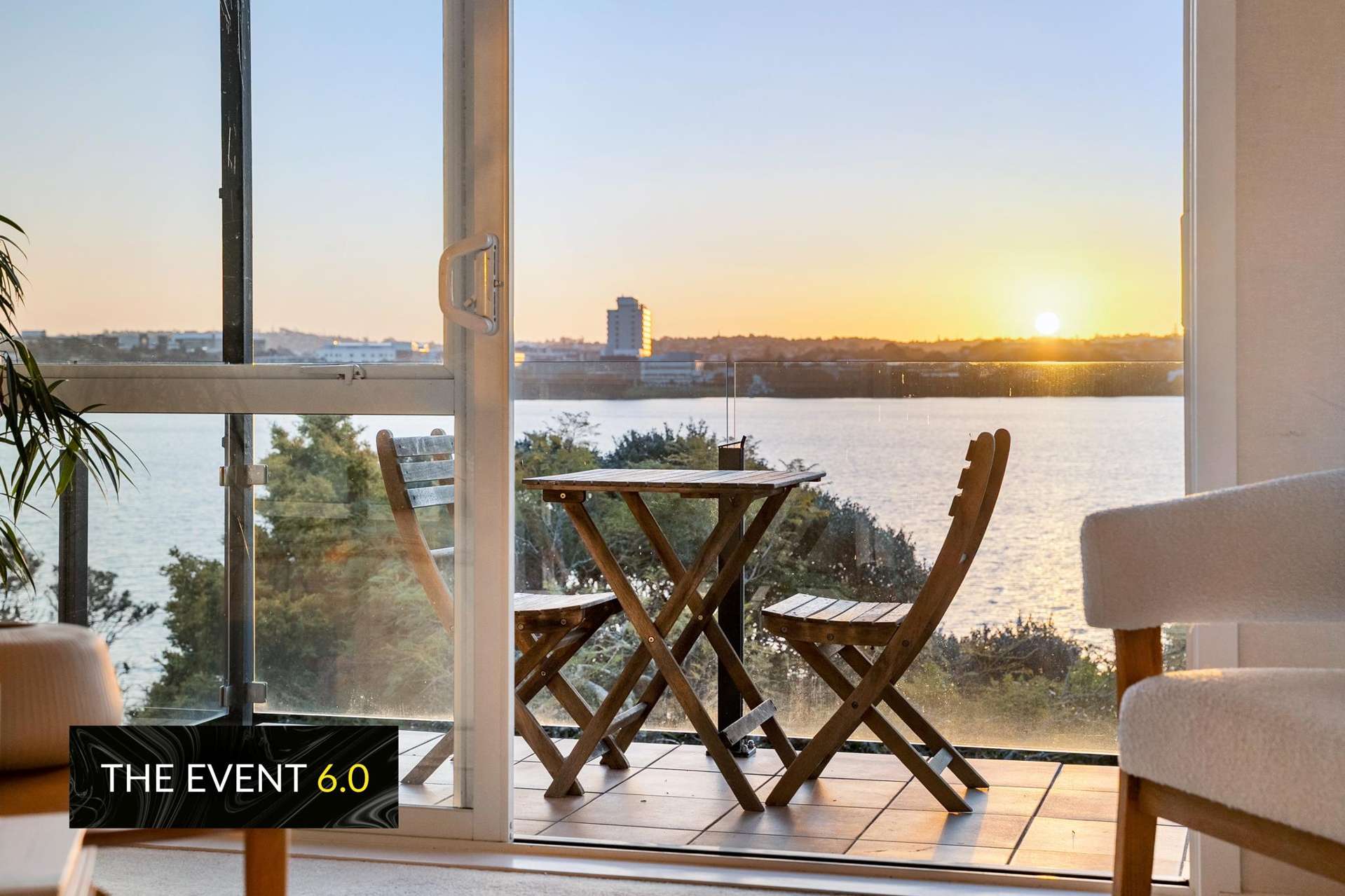 4/198 Hurstmere Road Takapuna_0