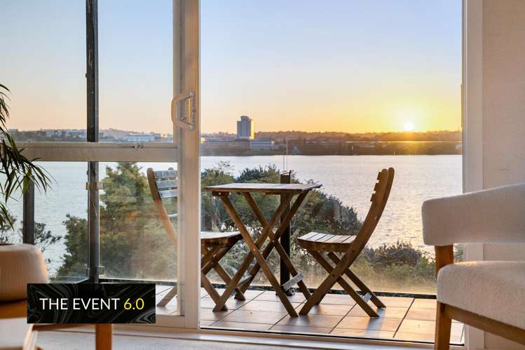 4/198 Hurstmere Road Takapuna_0