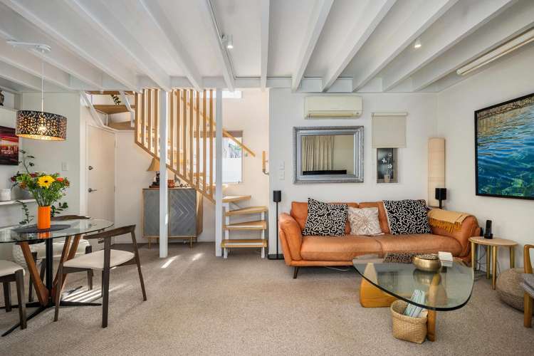 2/5 Wesley Avenue Mount Albert_2