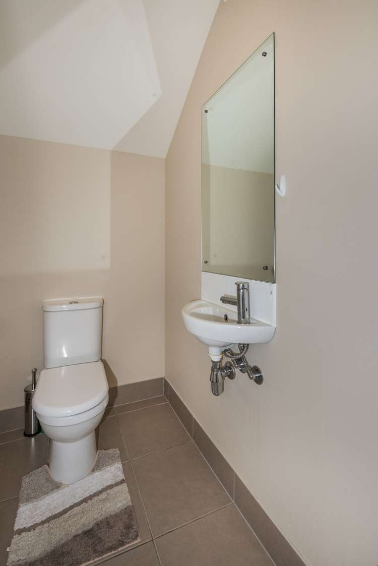 63 William Gamble Drive Greenhithe_24