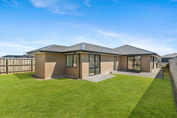 14 Lovelock Avenue Rolleston_12