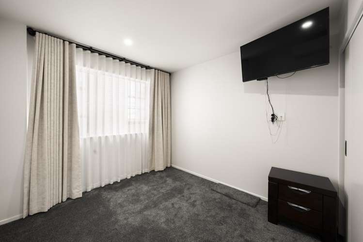 9 Bremner Ridge Street Flat Bush_17
