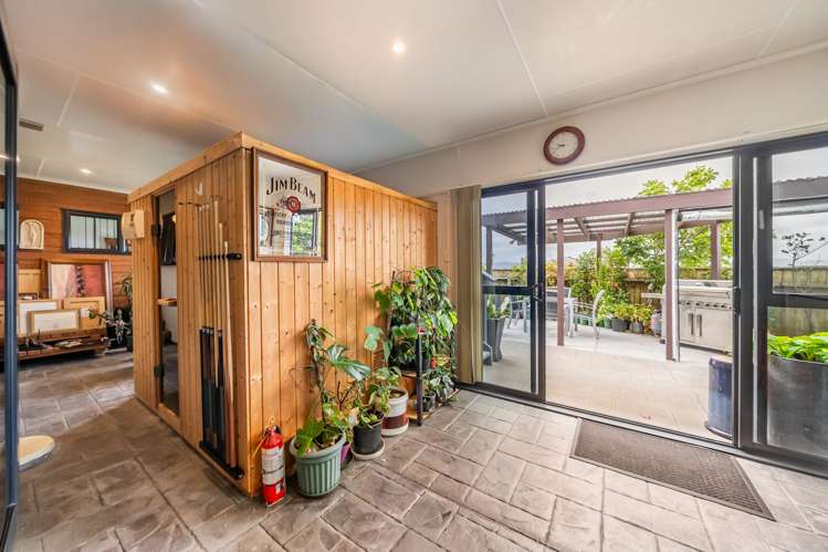 107 Redvers Drive Belmont_23