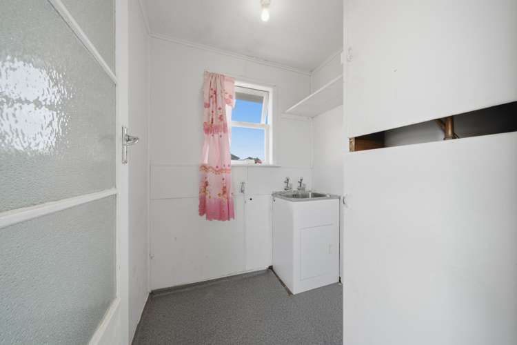 14B Ivon Road Otara_11