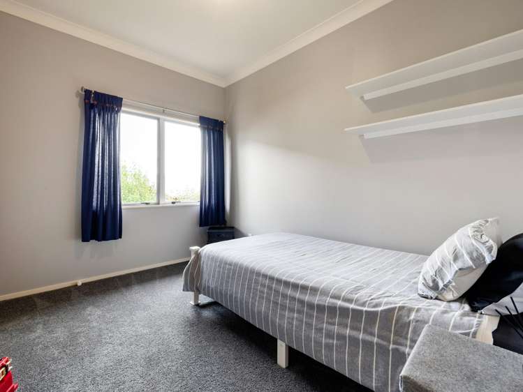 26 Highgrove Drive Grandview Heights_13