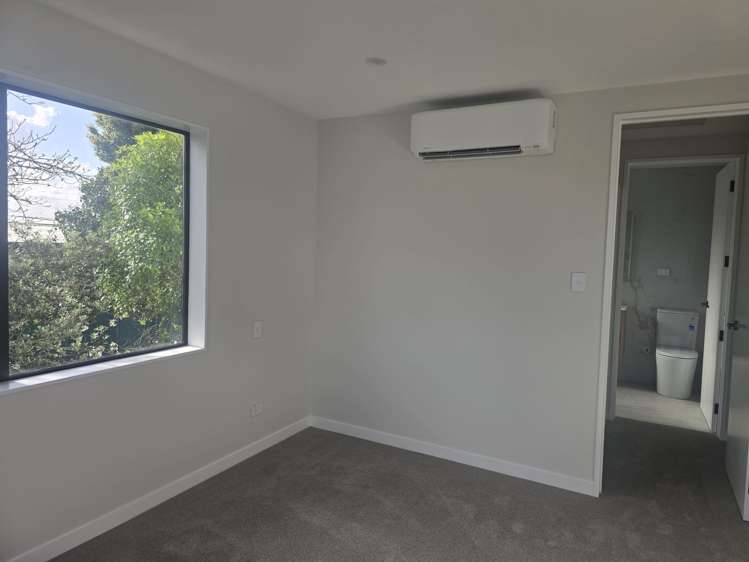 4/97 Hillsborough Road Hillsborough_12