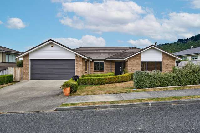 Private and spacious living in Riverstone