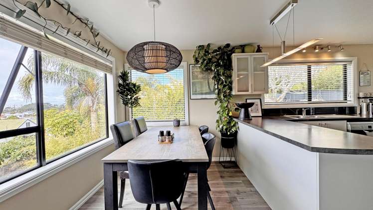 131 Chelsea View Drive Chatswood_12