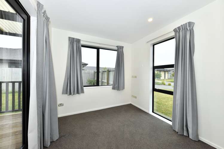 14 Hosta Lane Wigram_7