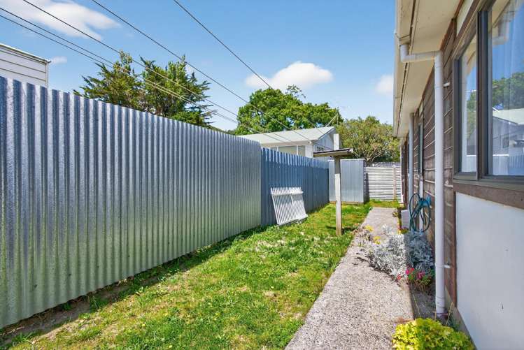 13C Gibbs Crescent Wainuiomata_20