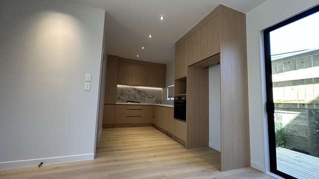 2/59 Howe Street Howick_2