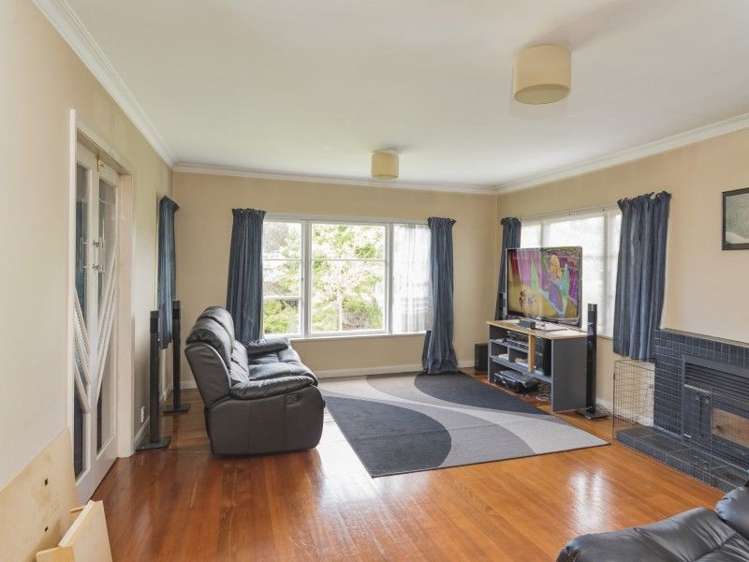 18 Maitland Avenue Stoke_1