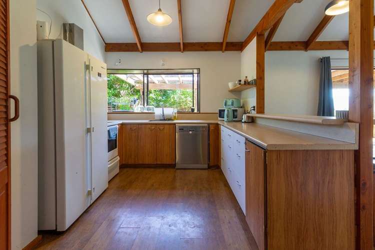 79 Montreal Road Toi Toi_1