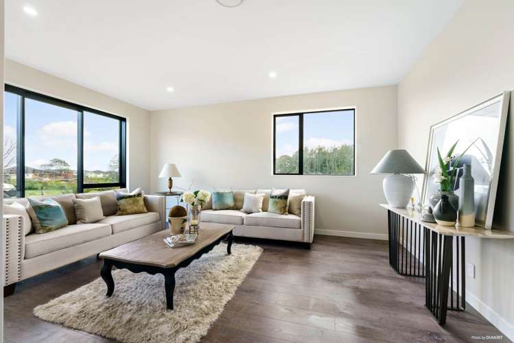 39 Koropa Road Flat Bush_1