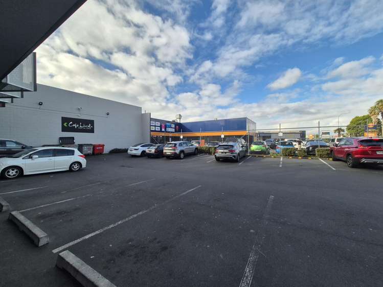 2/151 Lincoln Road Henderson_7