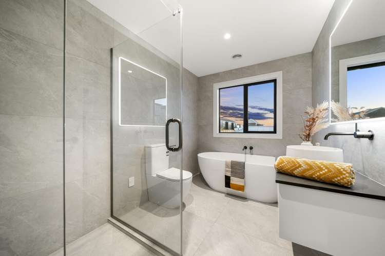 12 Makumaku Place Long Bay_18