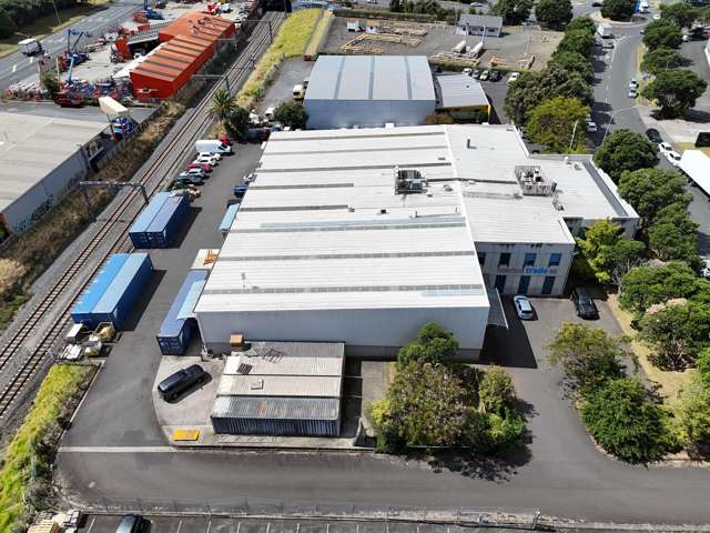 42 Vestey Drive Mount Wellington_4