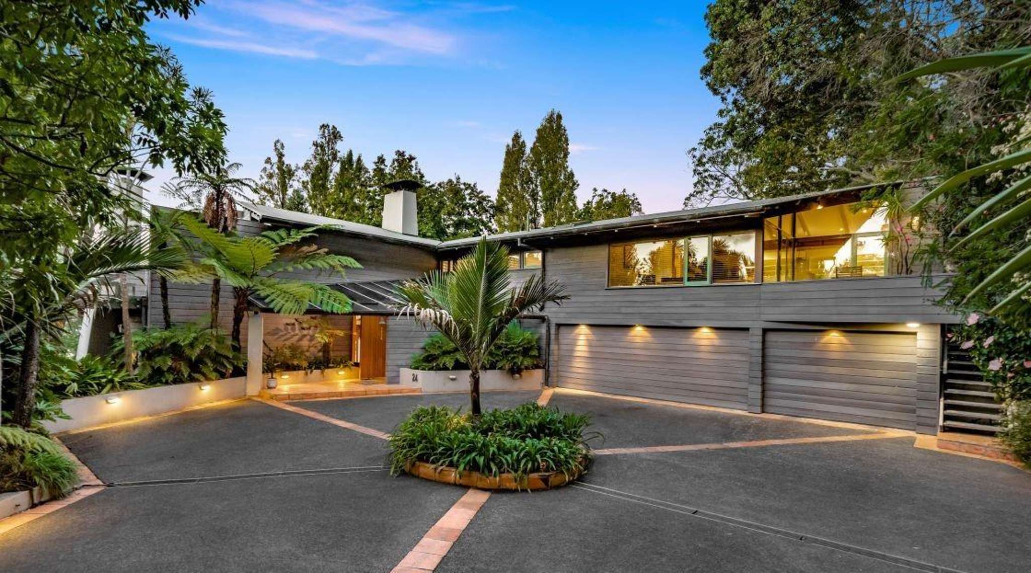 Deceased estate going to charity - waterfront home has $5.4m RV