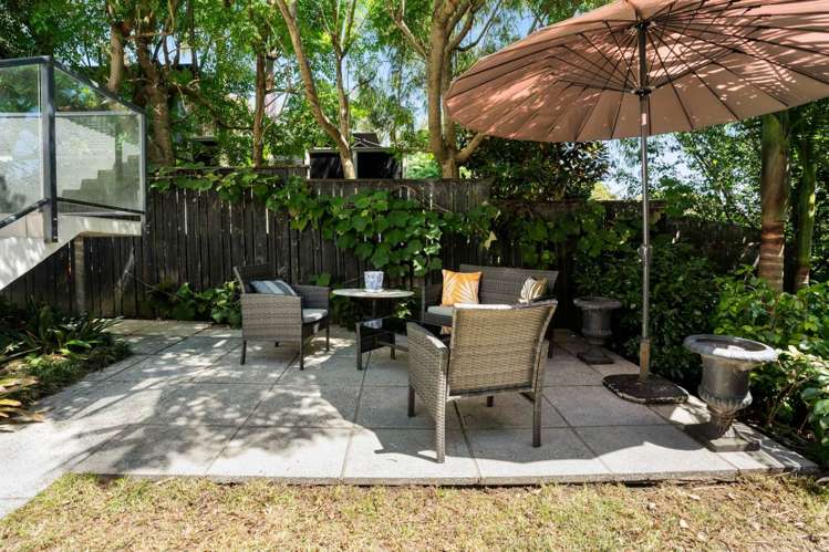 2/11 Thatcher Street Mission Bay_12