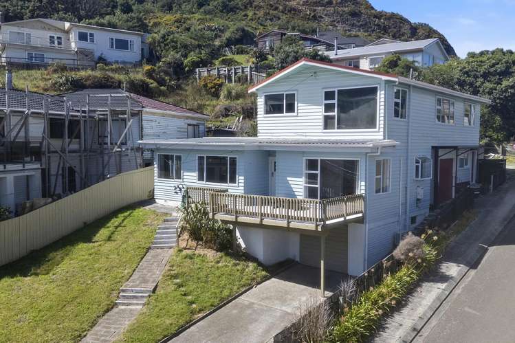 F1/165 Severn Street Island Bay_25