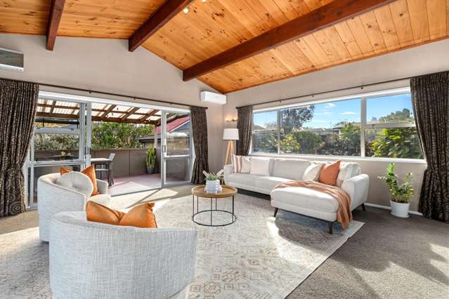 4 Sunny Bay Road Matua_2