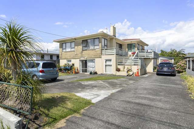 236 Centreway Road Orewa_2