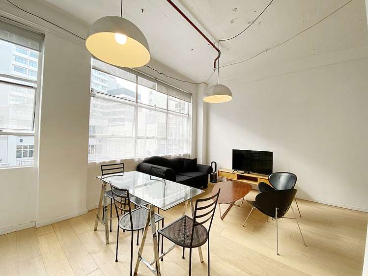 300/43 Anzac Avenue City Centre_1