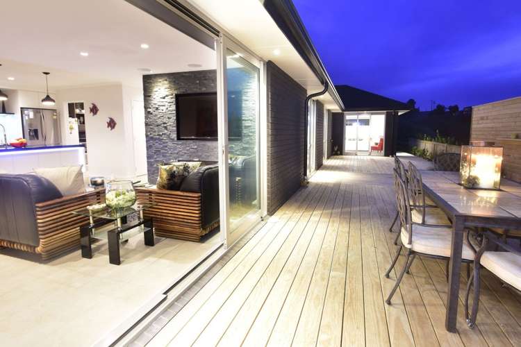 24 Seaview Crescent Hatfields Beach_3