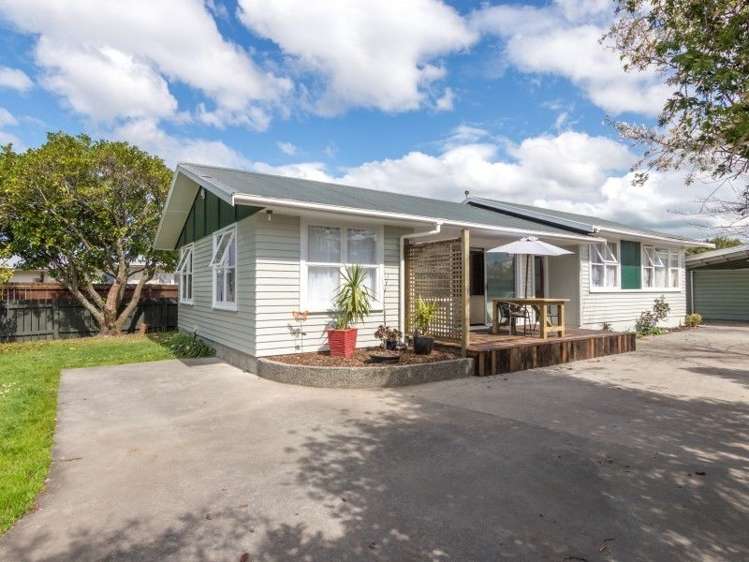 14 Apollo Parade Milson_7