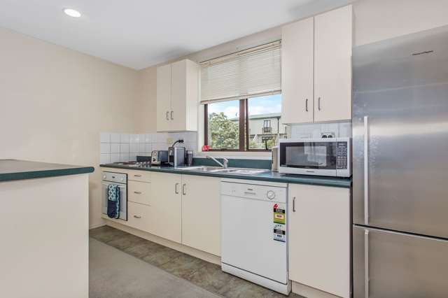 5/27 Rossmay Terrace Mount Eden_3