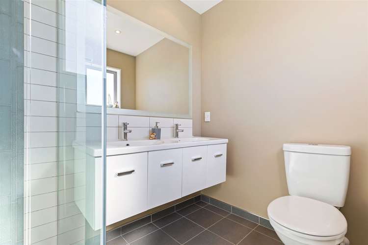 51 Mcleods Road Sefton_11