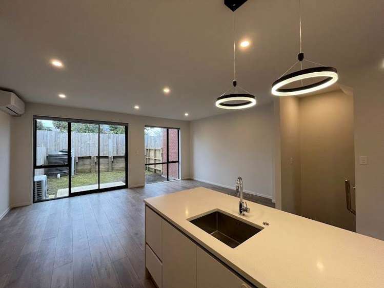 6 Te Rorea Lane Mount Roskill_3