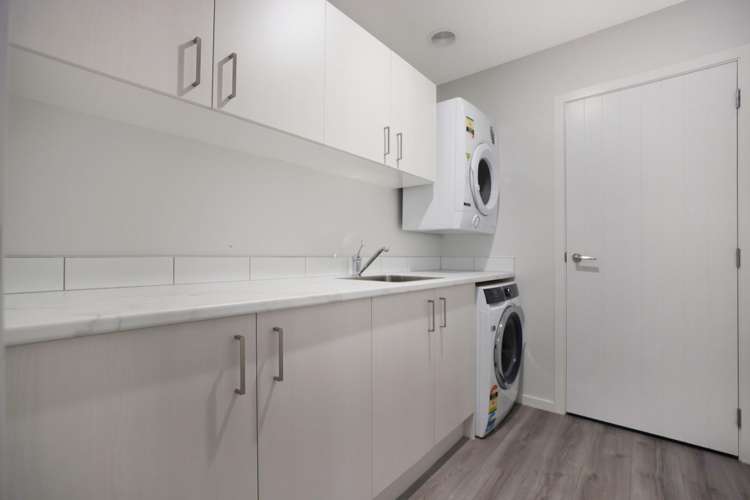 6 Redhaven Rise Netherby_33