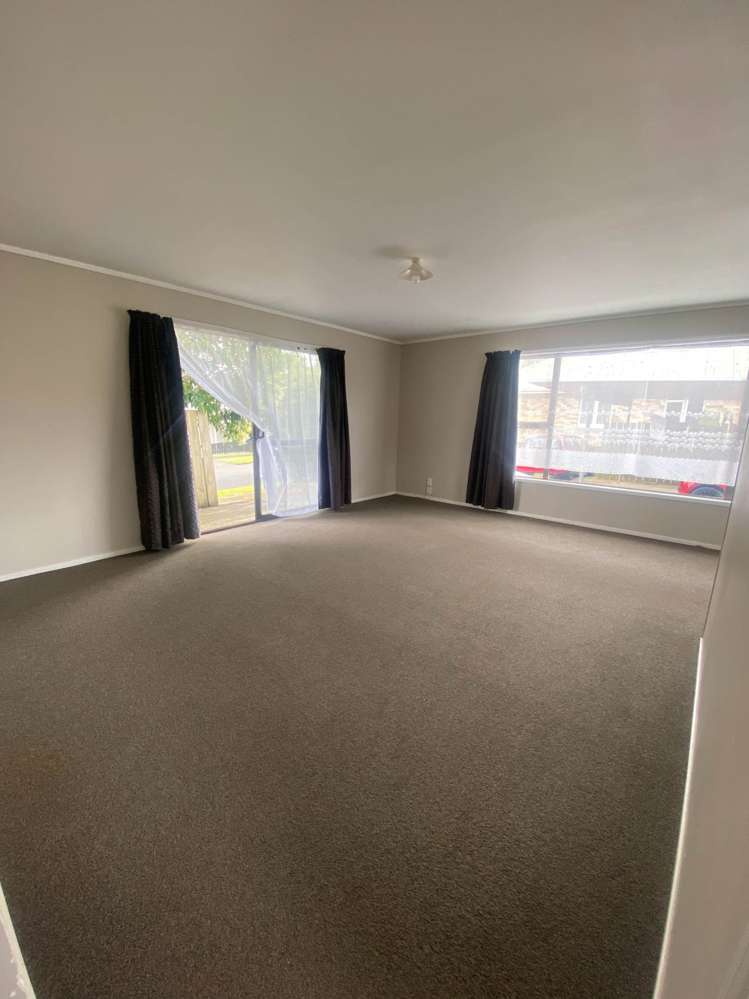 2b Churchill Street Pukekohe_3