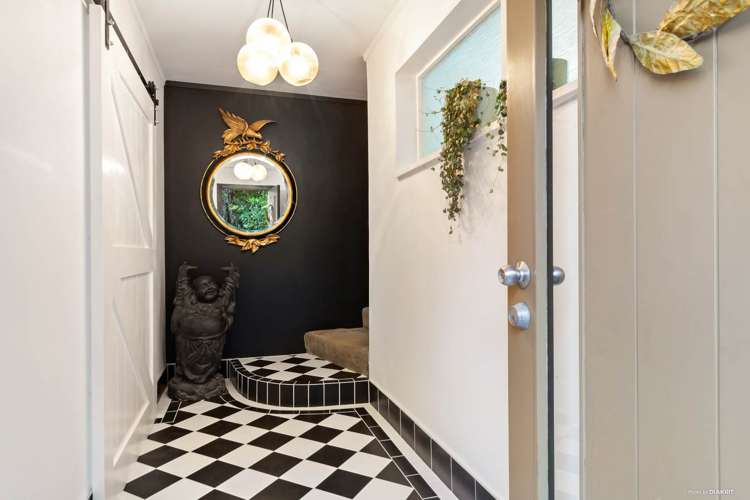 173 Woodlands Park Road Titirangi_3