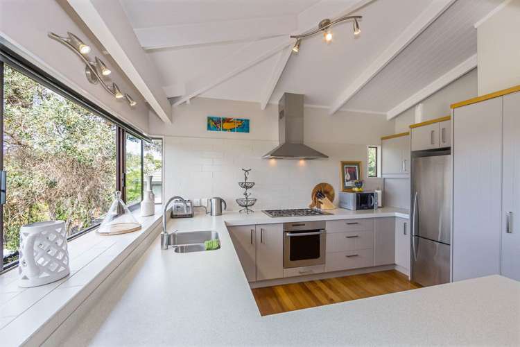 56 William Bayes Place Red Beach_8