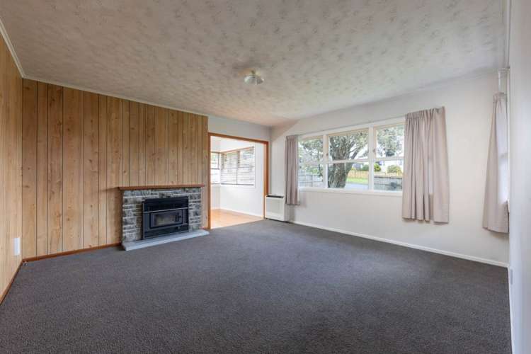 16 Kaikoura Street Henderson_6